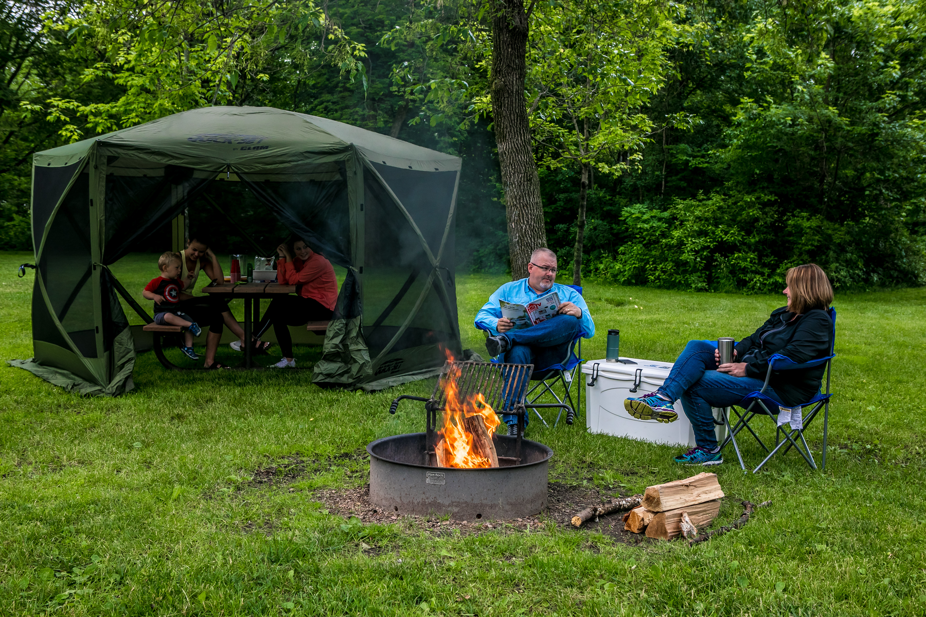 Clam Escape Screen Tent