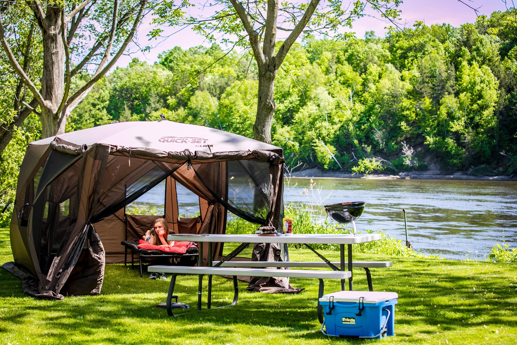 Clam Cabin Screen Tent